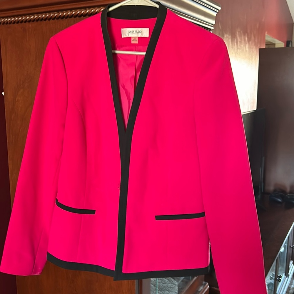 Jones Studio Size 12 Pink Blazer